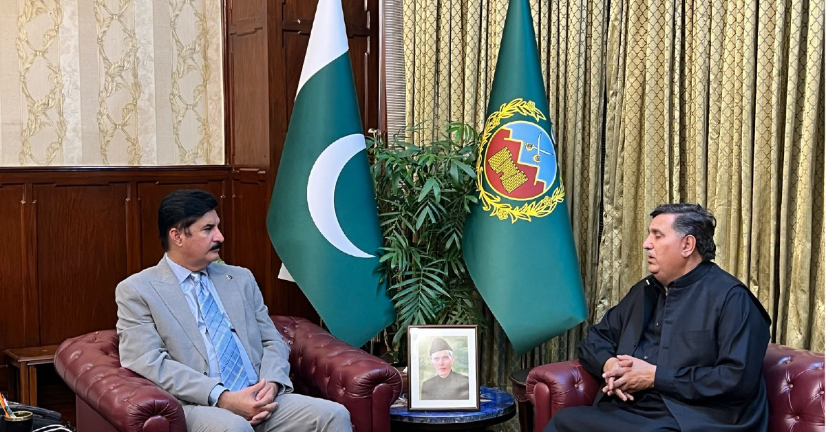 PRCS KP Vice Chairman Briefs Governor on Relief Distribution in Kurram